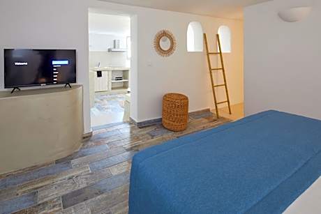 Superior Villa with Hot Tub