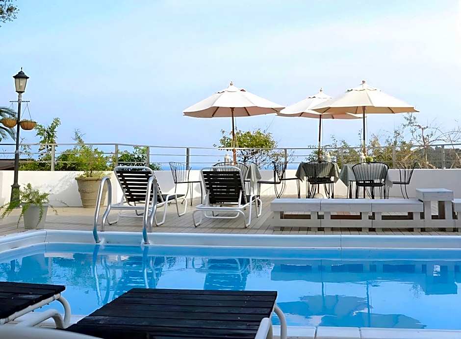 Gardenvilla Shirahama Resort Hotel