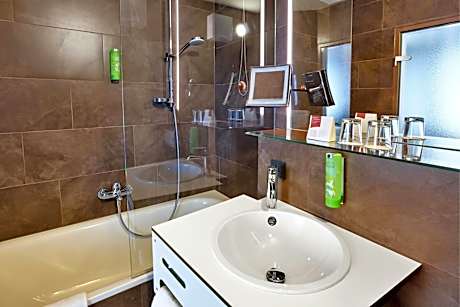 Single Guest Room with City View