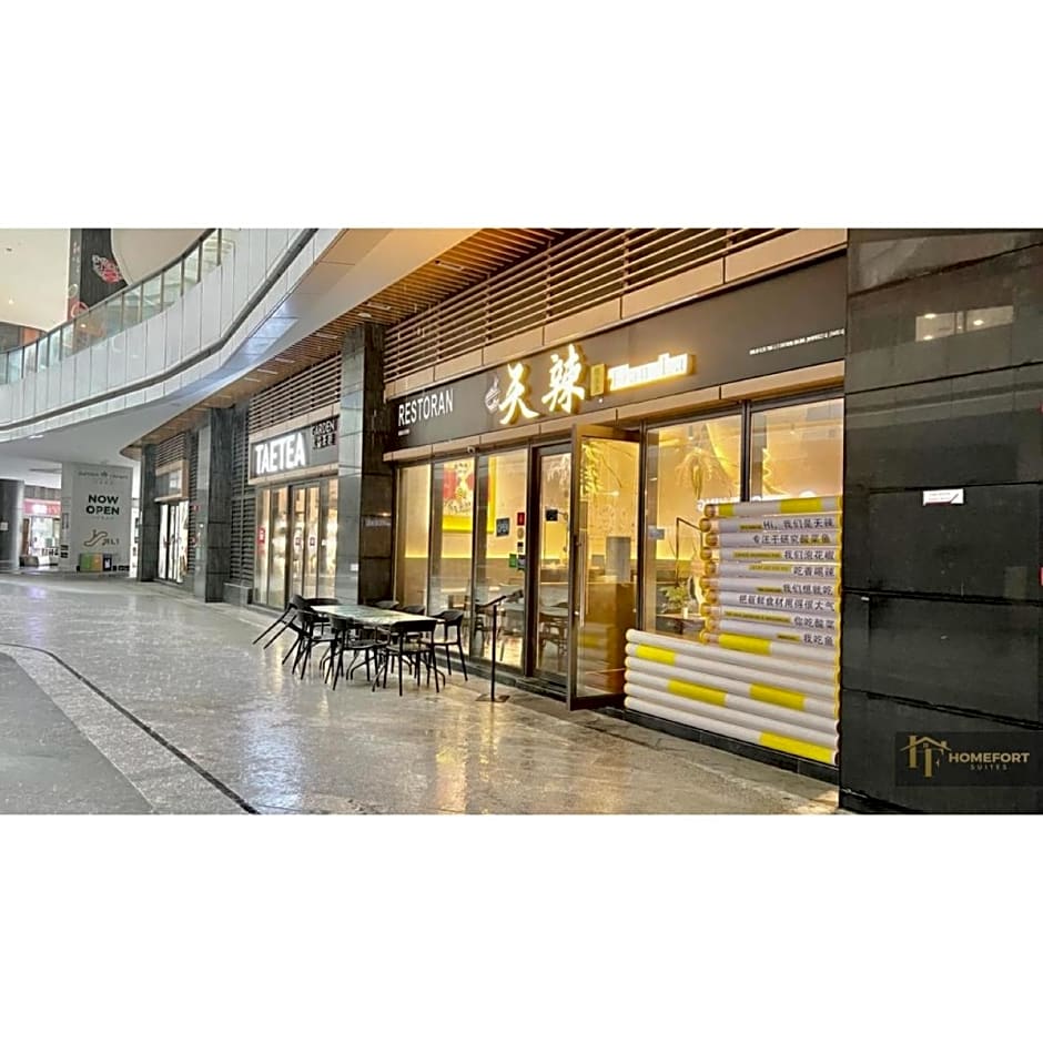 R&F PRINCESS COVE BY HOMEFORT SUITES