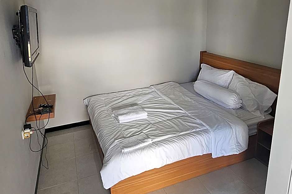 Guest House Saqeena Syariah near Blitar Park RedPartner