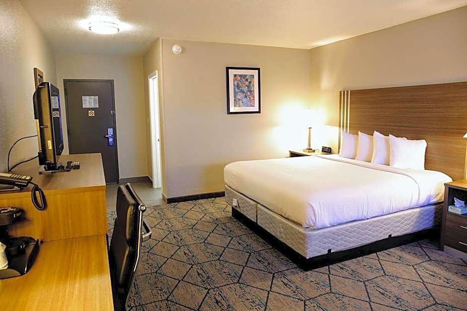 Baymont by Wyndham Effingham