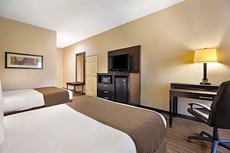 Queen Room with Two Queen Beds - Mobility Accessible/Non-Smoking