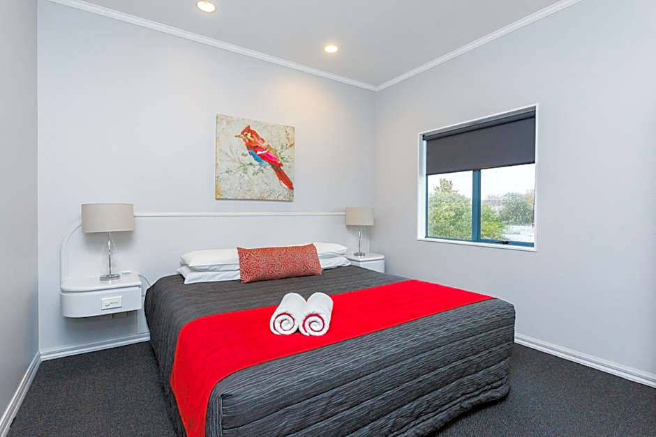 Aubyn Court Spa Motel