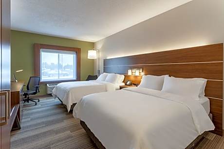 Queen Room with Two Queen Beds - Hearing Accessible/Non-Smoking