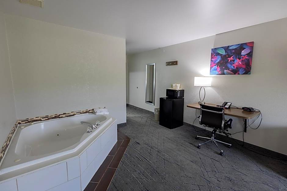 Countryside Inn and Suites