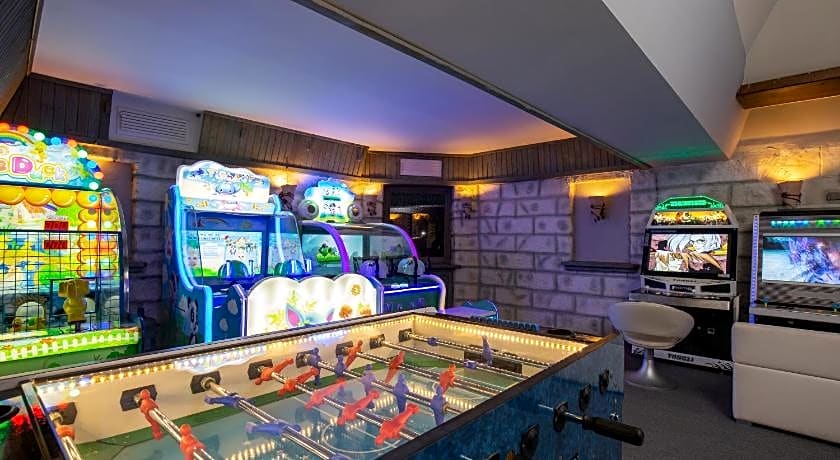 Almira Hotel