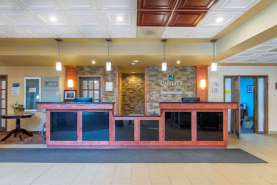 Quality Hotel & Suites Gander