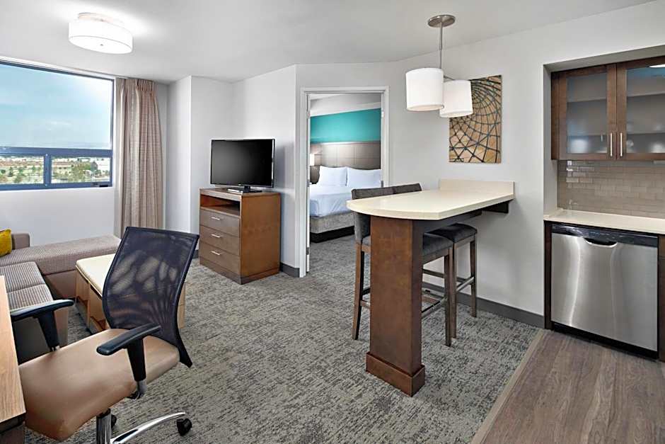 Staybridge Suites Irvine - John Wayne Airport By IHG
