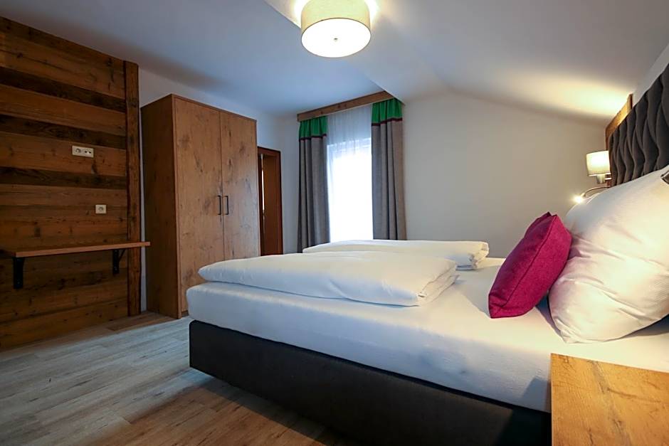 Kia Ora Hotel Restaurant