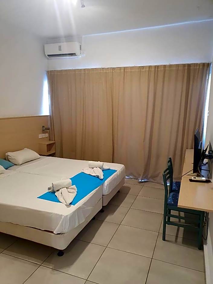 Sea CleoNapa Mandali