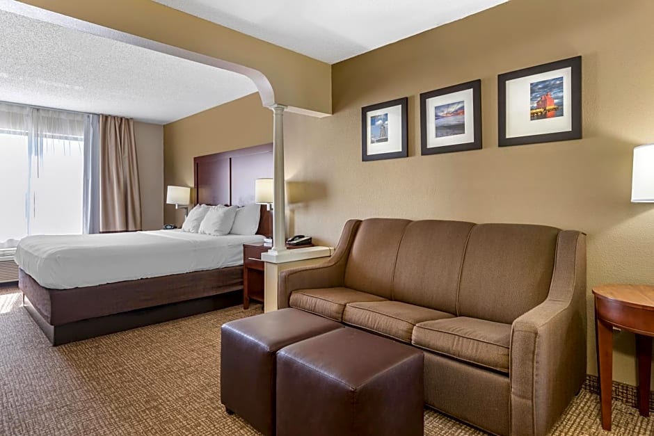 Comfort Suites Grandville