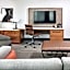 DoubleTree By Hilton Fullerton
