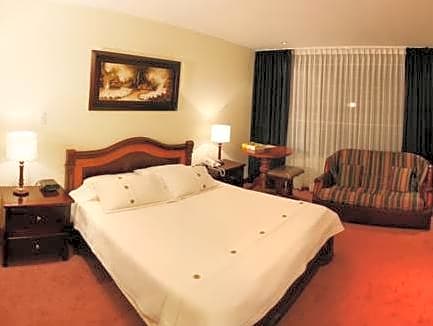 Hotel Charlies Place