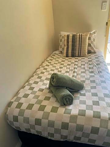 Lakeside Lodge Motel