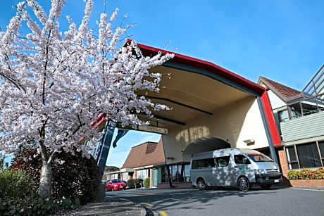 Ascot Park Hotel