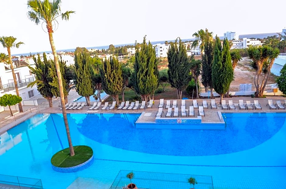 Fedrania Gardens Hotel