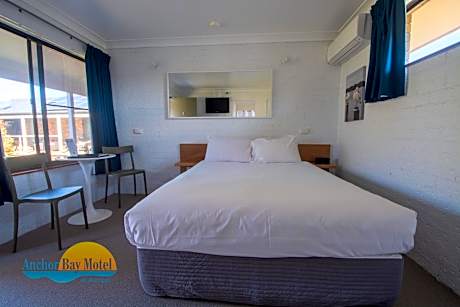 Standard Double Room with Garden View - 1