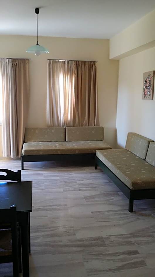 Mythos Beach Hotel Apartments