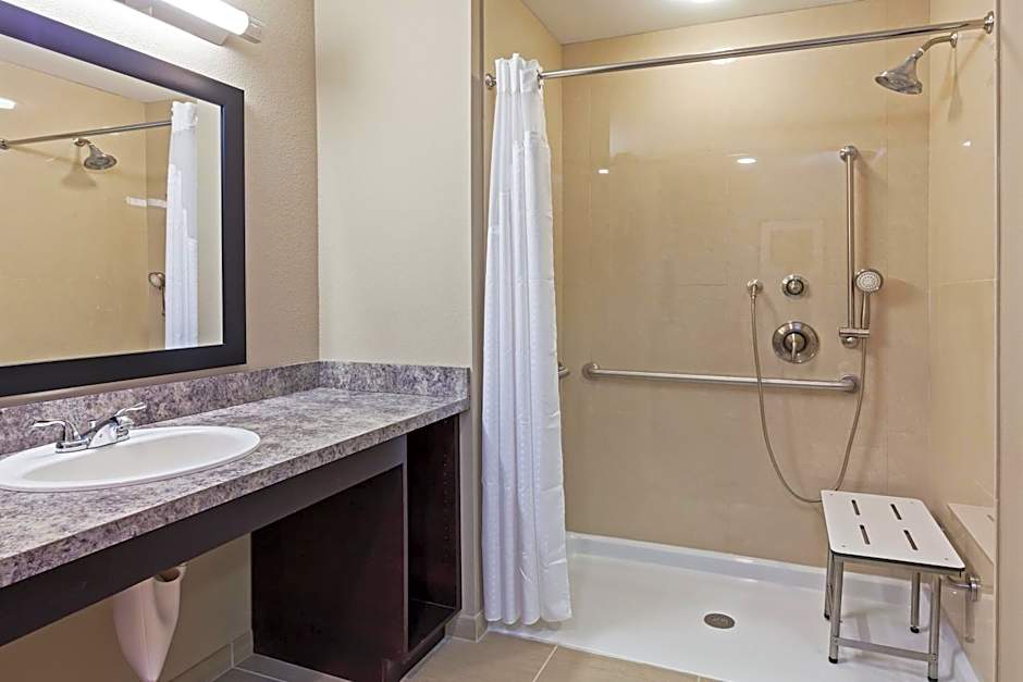 Holiday Inn Express & Suites Glenpool By IHG
