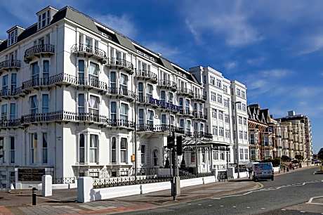 Royal Beach Hotel
