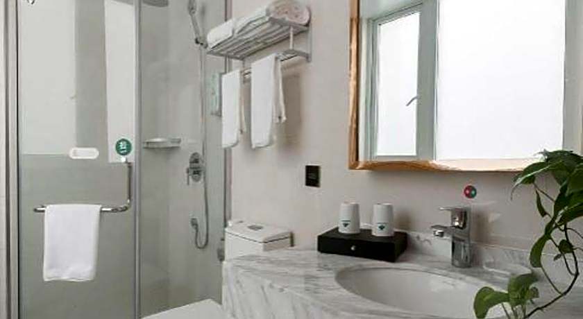 GreenTree Inn Wuhu Eshan Road University City