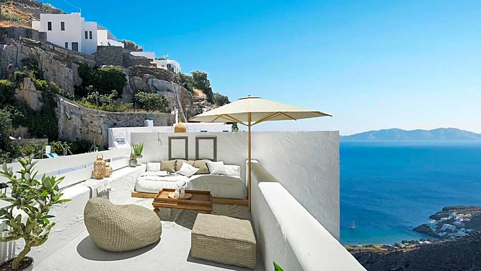 Living Theros Luxury Suites