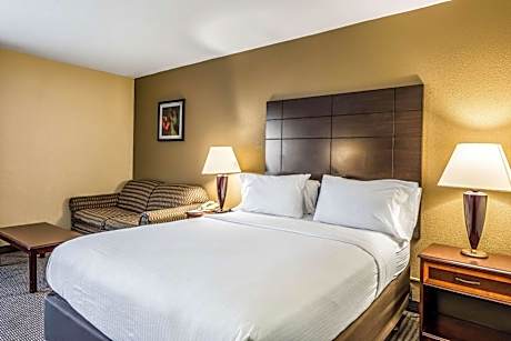 Queen Room  - Non-Smoking