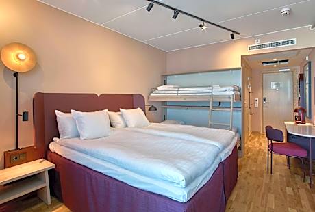 Standard Family Room