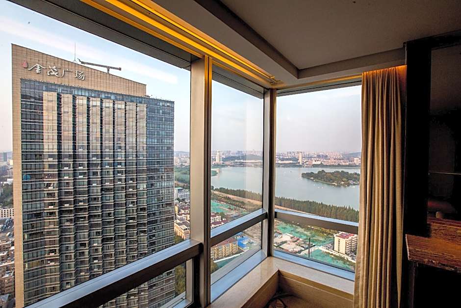 The Westin Nanjing Xuanwu Lake