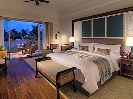 Premier Ocean Suite