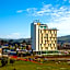 Breaking Business Hotel