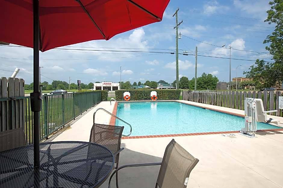 Americas Best Value Inn West Point, MS