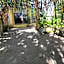 Banana Leaf Eco Hostel
