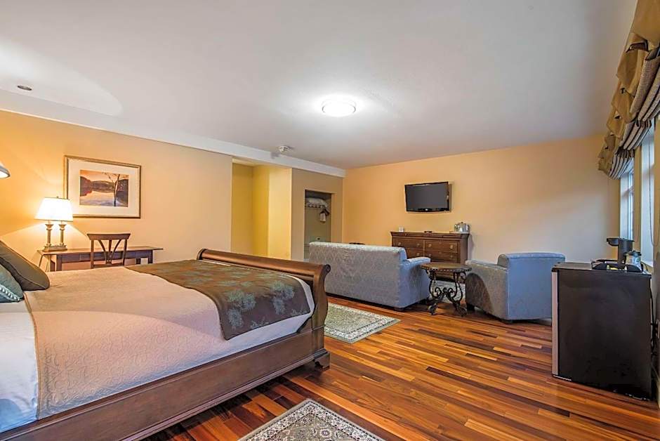 Riverside Hotel, Ascend Hotel Collection