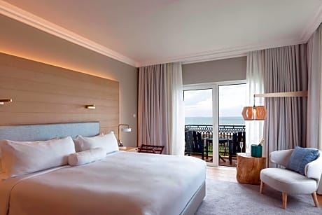 One-Bedroom  Premium King Suite Oceanfront