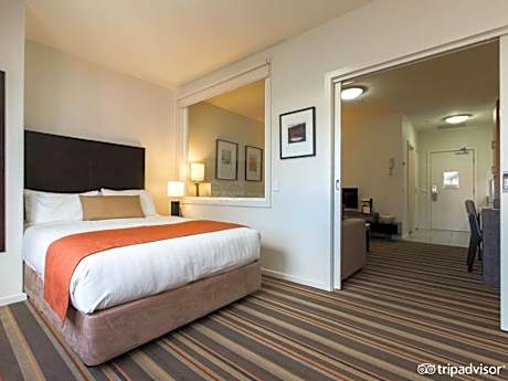 Deluxe Queen Studio Free Wifi