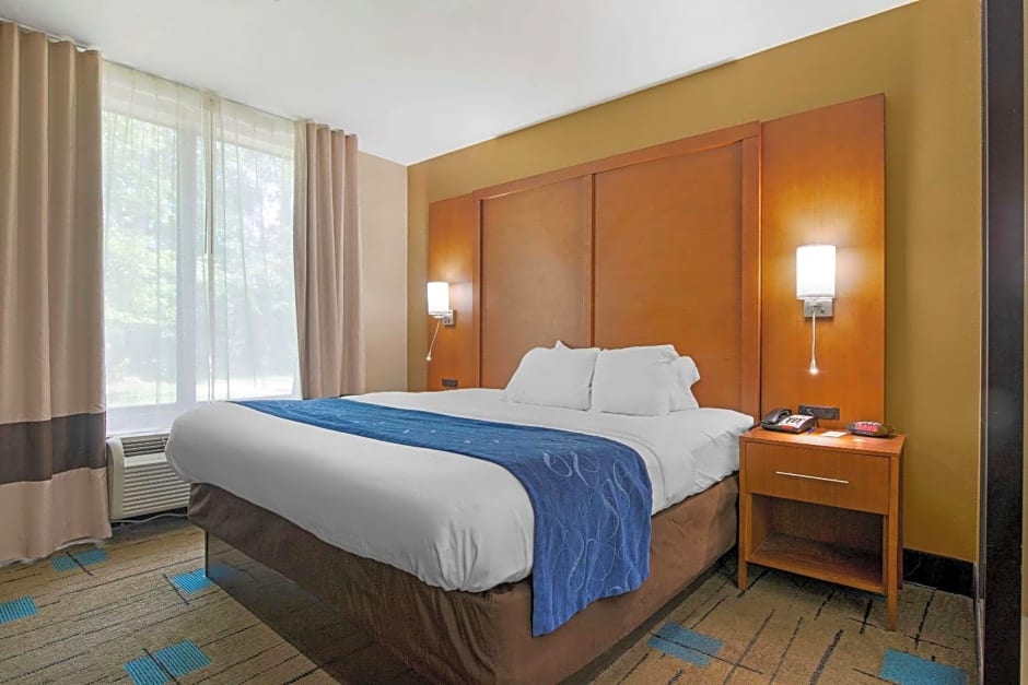 Comfort Suites near MCAS Beaufort