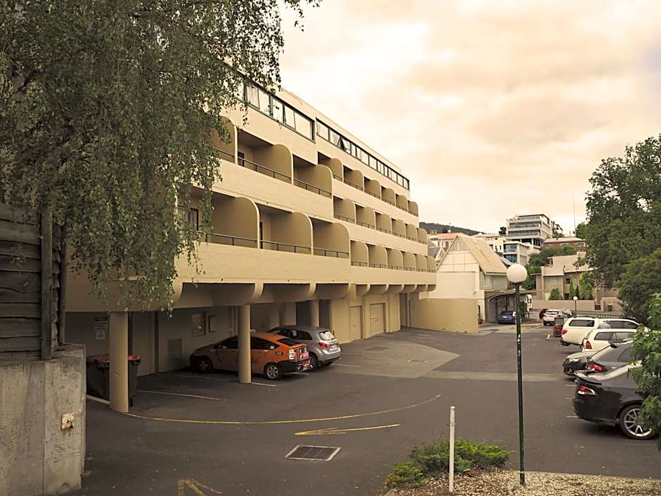 St Ives Motel Apartments