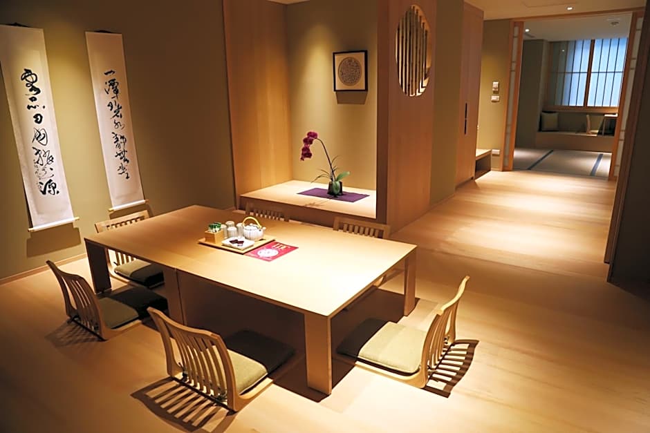 Photo 1 of 8 of Family Japanese Style