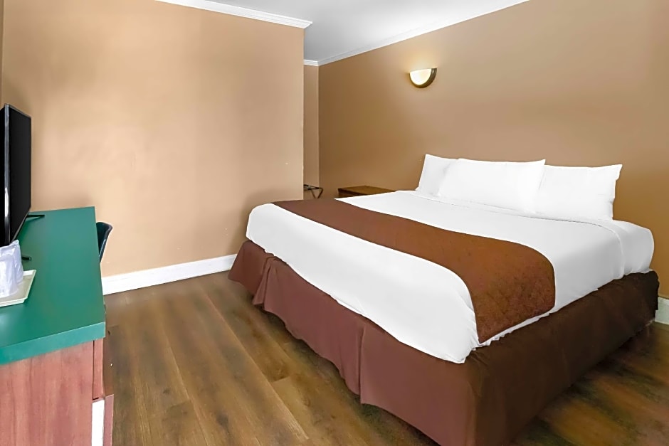 Americas Best Value Inn Avenel Woodbridge