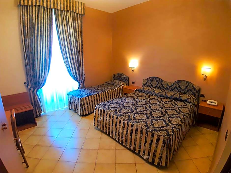 Hotel Mariano