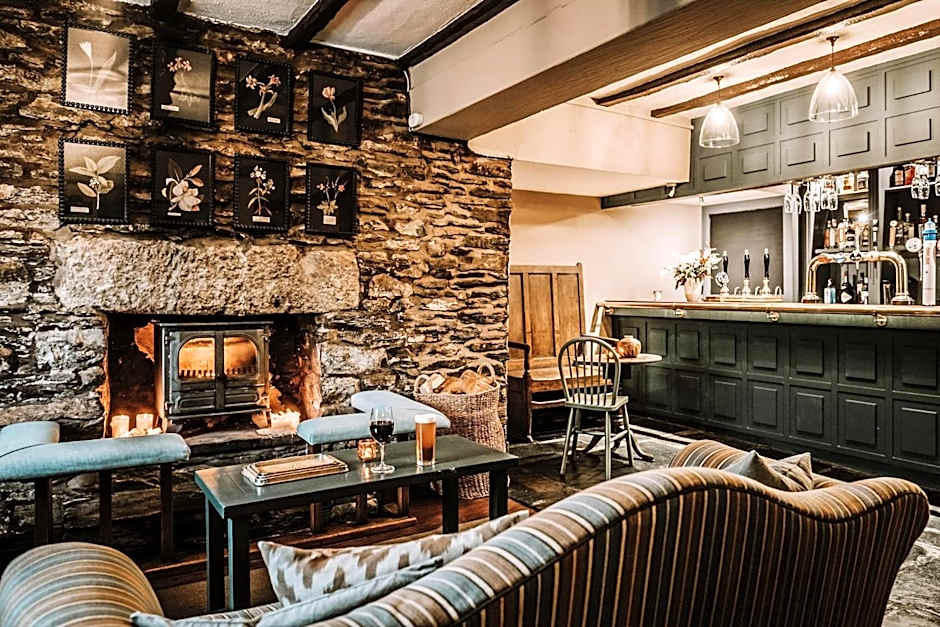 The Hare & Hounds Inn