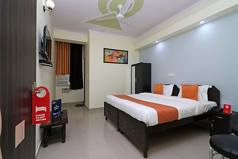 Oyo 10045 Hotel Pearl Residency – Delhi, IN