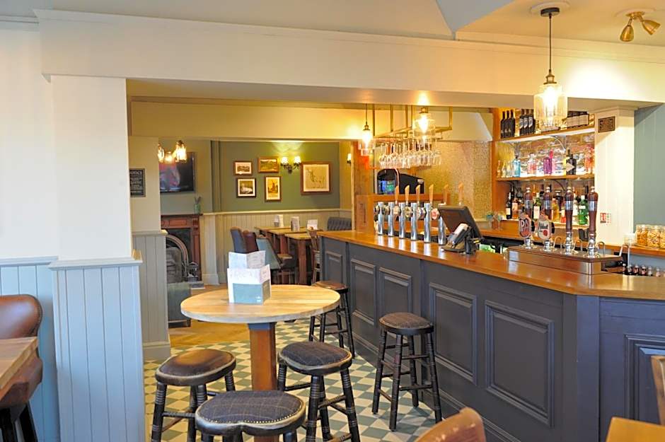 White Hart by Chef & Brewer Collection