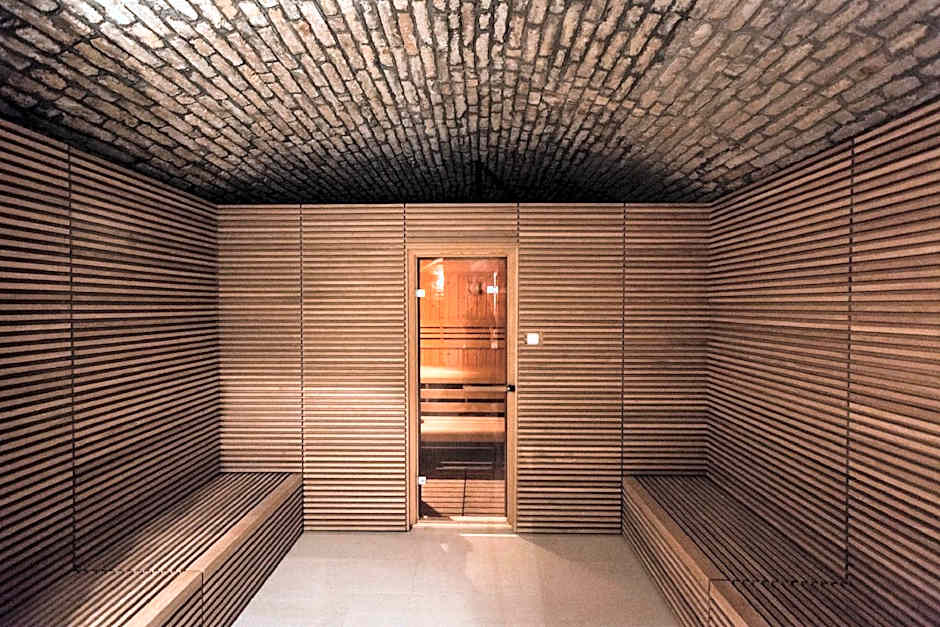 Casati Budapest Hotel