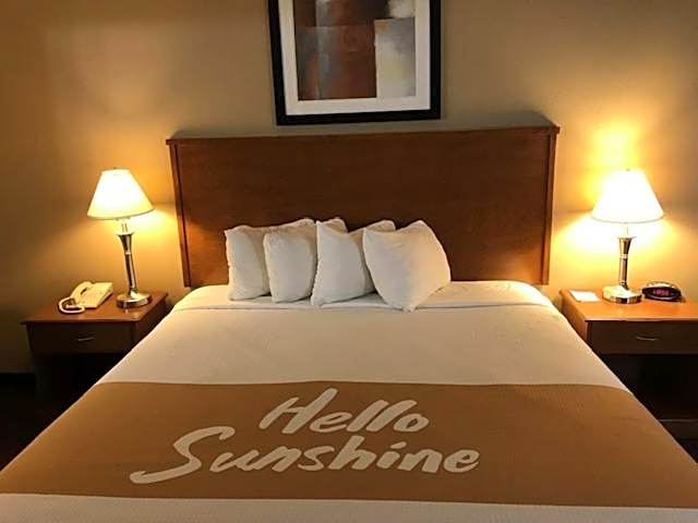 Days Inn by Wyndham Phenix City Near Fort Benning
