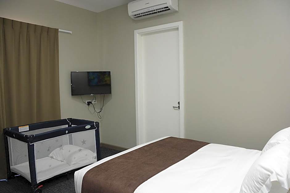 Ratsun Nadi Airport Apartment Hotel