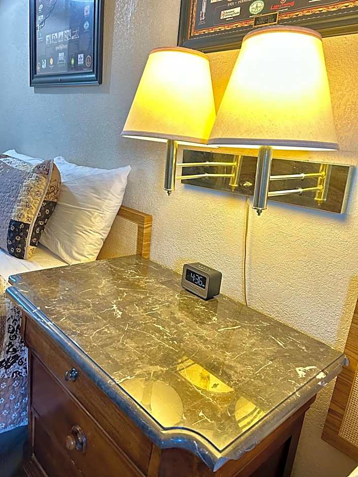 The Lodge at Ute Lake aka Yucca Motel and Cabins, Logan, NM