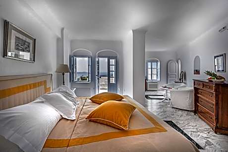 Volcano and Sea View Suite